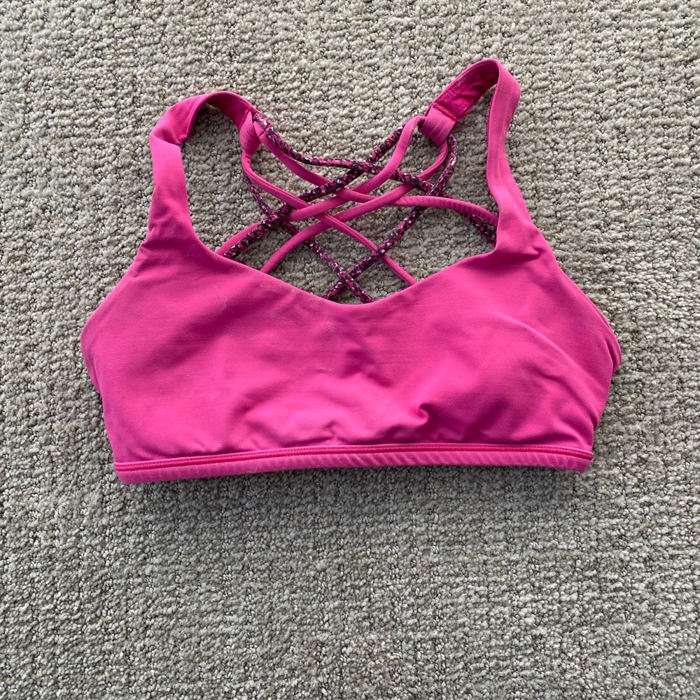 Lululemon Free to Be bra size 4